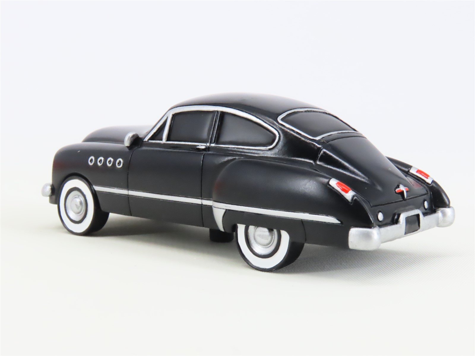 O Gauge 3-Rail Lionel 6-17537 Route 66 Flat Car #9823-4 w/ Black Touring Coupes