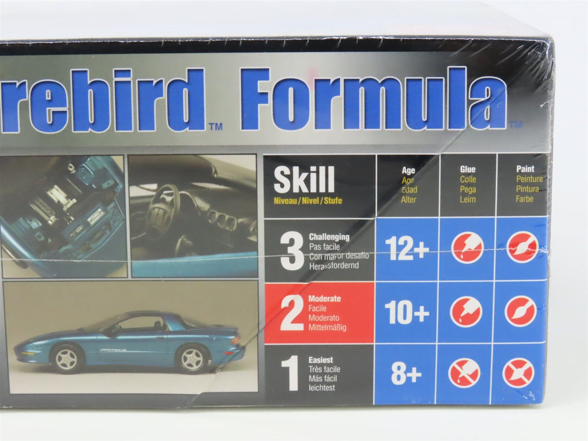 1:25 Scale AMT Ertl Model Automobile Kit 31810 1996 Firebird Formula - SEALED