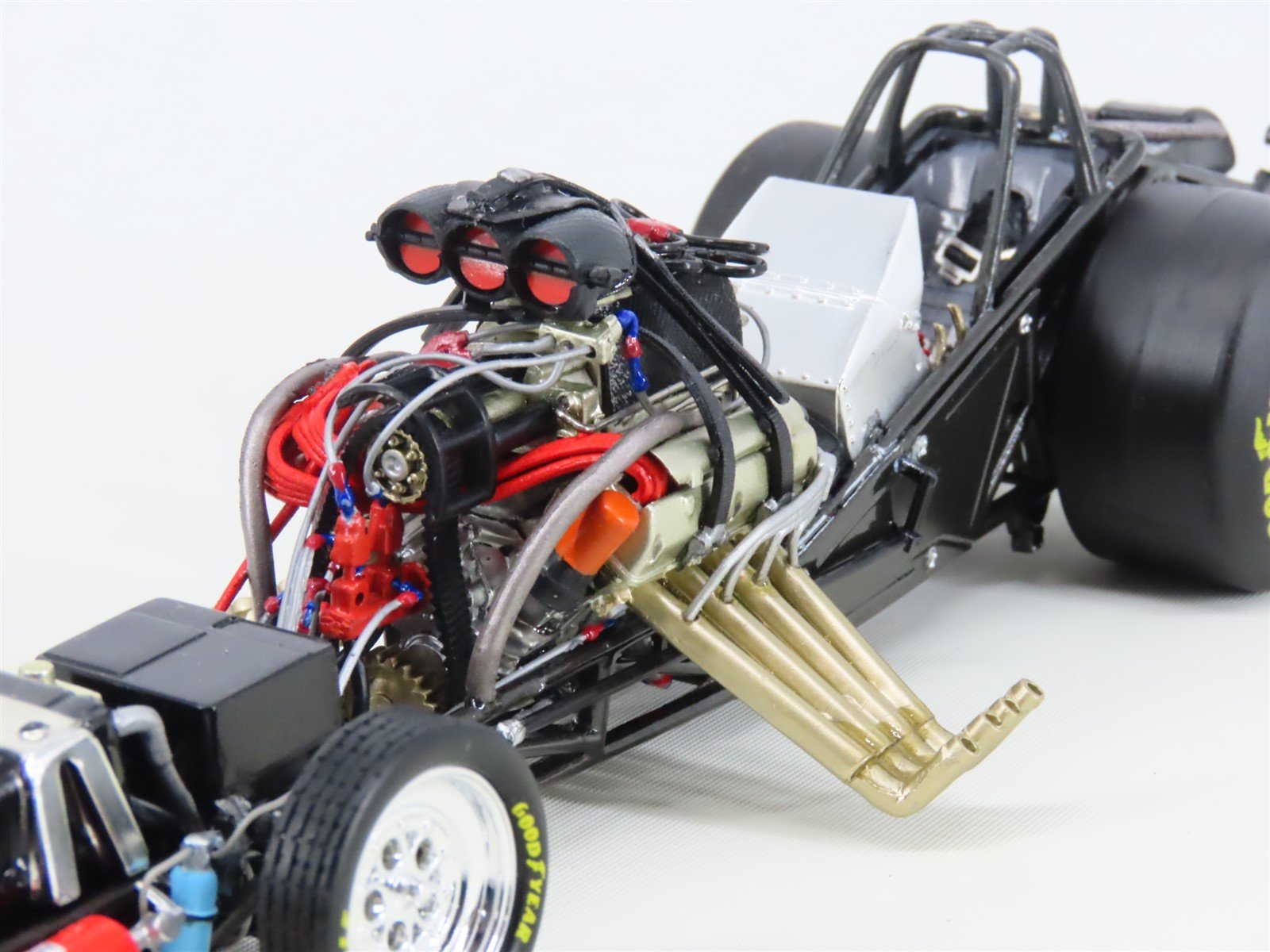 G 1:24 Scale Action Racing LE Kit NHRA John Force 2013 Mustang Funny Car