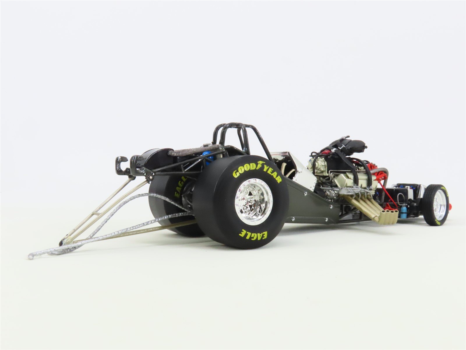 G 1:24 Scale Action Racing LE Kit Courtney Force 2013 Mustang Funny Car - SIGNED