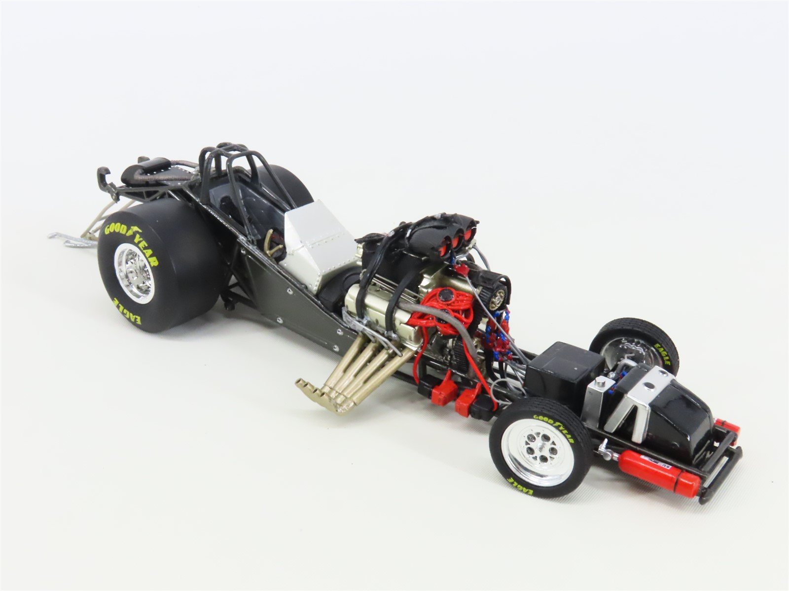 G 1:24 Scale Action Racing LE Kit Courtney Force 2013 Mustang Funny Car - SIGNED