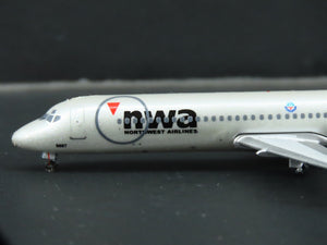 1:400 Aero Classics Die-Cast Northwest Airlines Douglas DC-9-32 Airliner