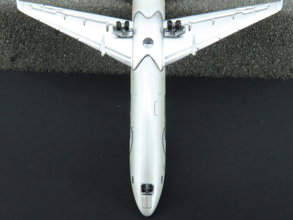 1:400 Aero Classics Die-Cast Northwest Airlines Douglas DC-9-32 Airliner