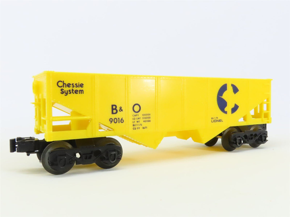 O Gauge 3-Rail Lionel 6-9016 B&amp;O Chessie System 2-Bay Open Hopper #9016