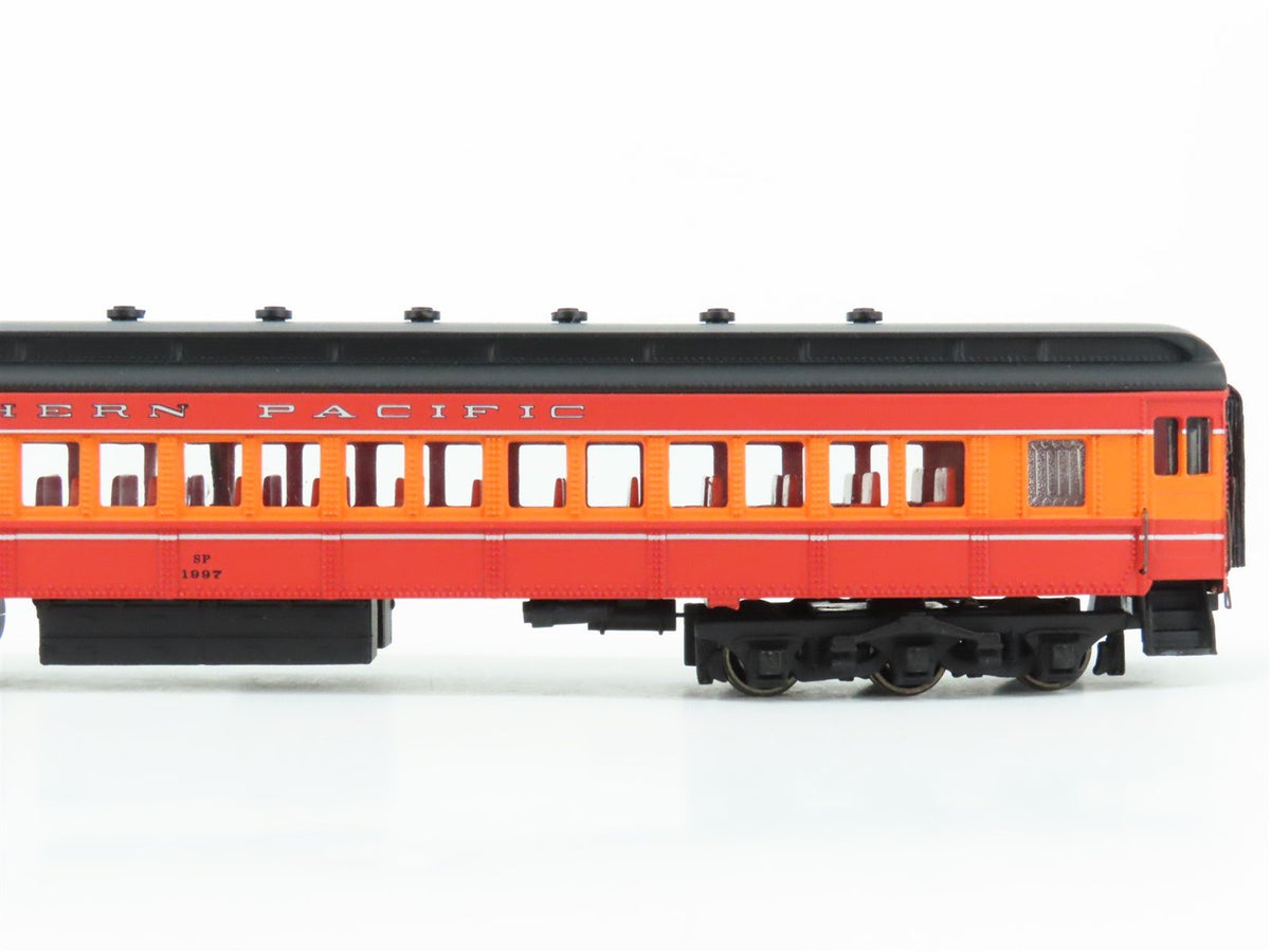 HO Scale Bachmann Spectrum 89425 SP &quot;Daylight&quot; Coach Passenger Car #1997