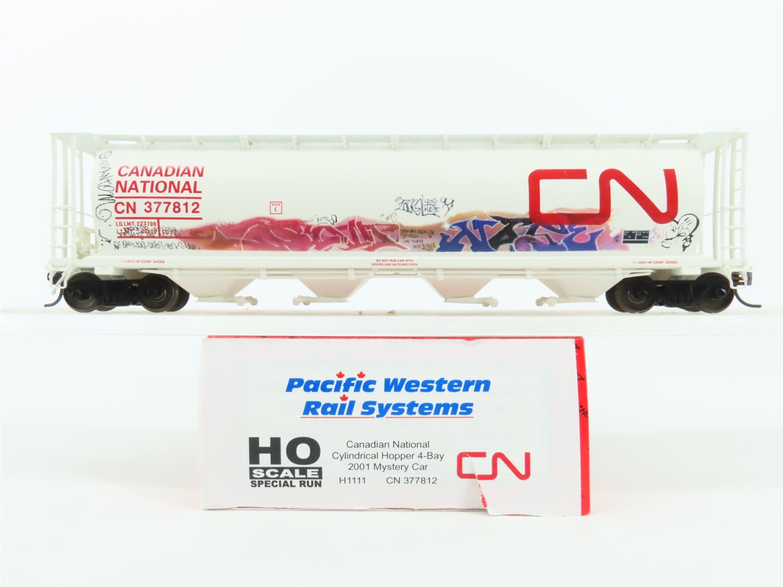 HO Pacific Western H1111 CN Canadian National 4-Bay Hopper #377812 w/ Graffiti