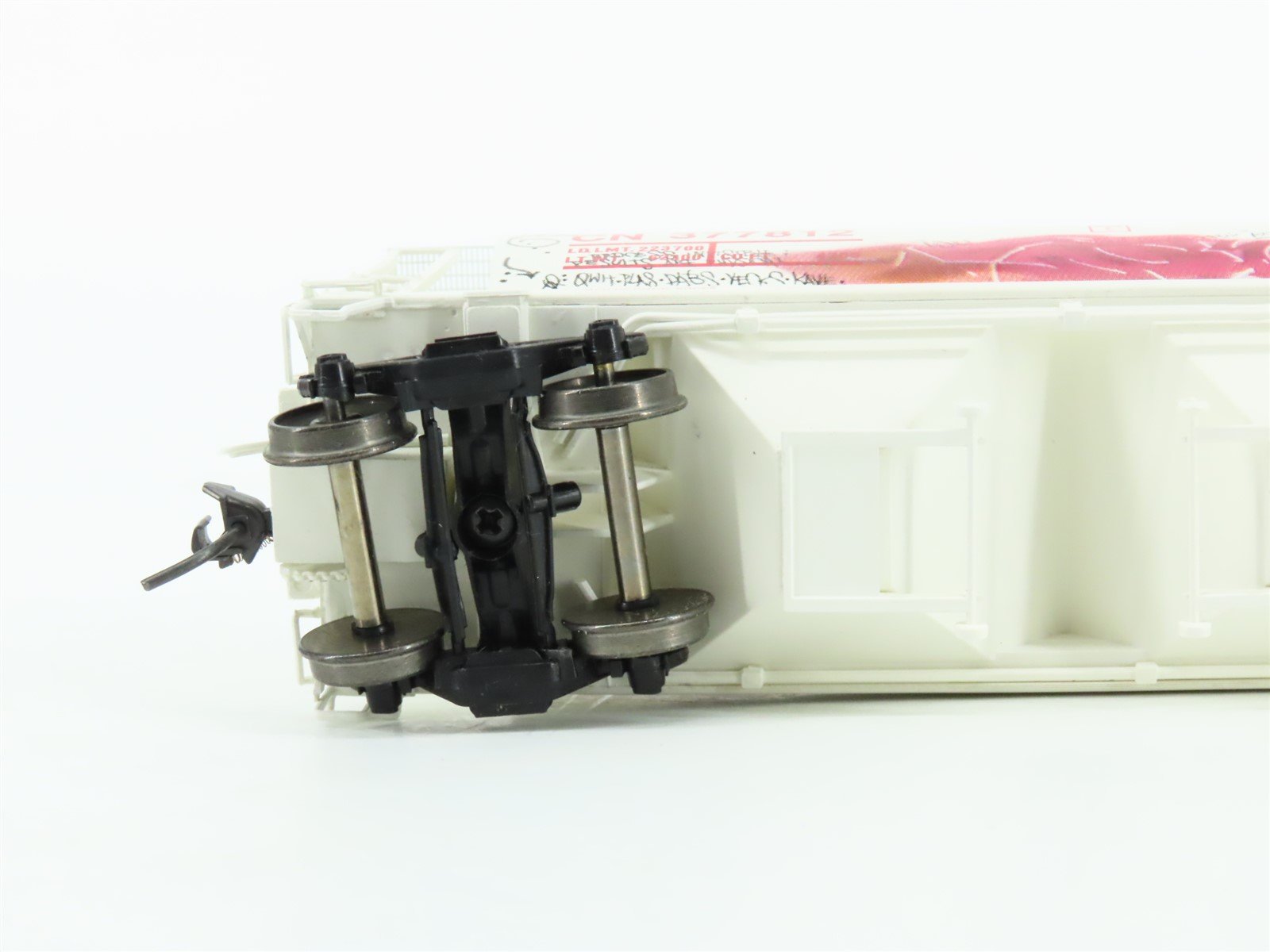 HO Pacific Western H1111 CN Canadian National 4-Bay Hopper #377812 w/ Graffiti