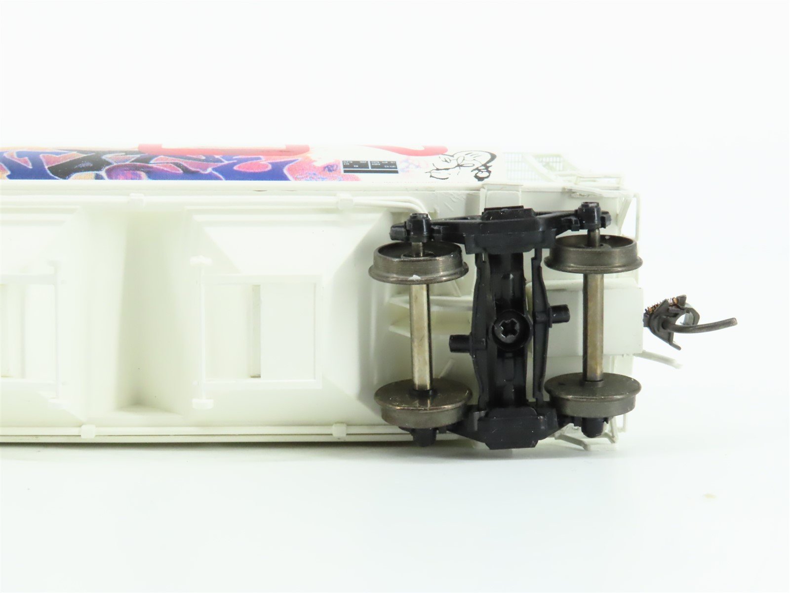 HO Pacific Western H1111 CN Canadian National 4-Bay Hopper #377812 w/ Graffiti