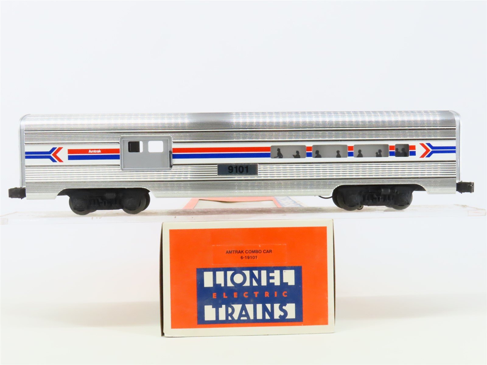 O Gauge 3-Rail Lionel 6-19101 Amtrak Aluminum Combine Passenger #9101