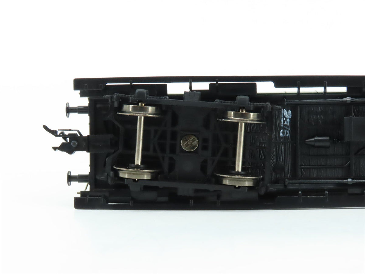 HO Scale Fleischmann 5688K Deutsche Bundespost Coach Passenger Car #2667
