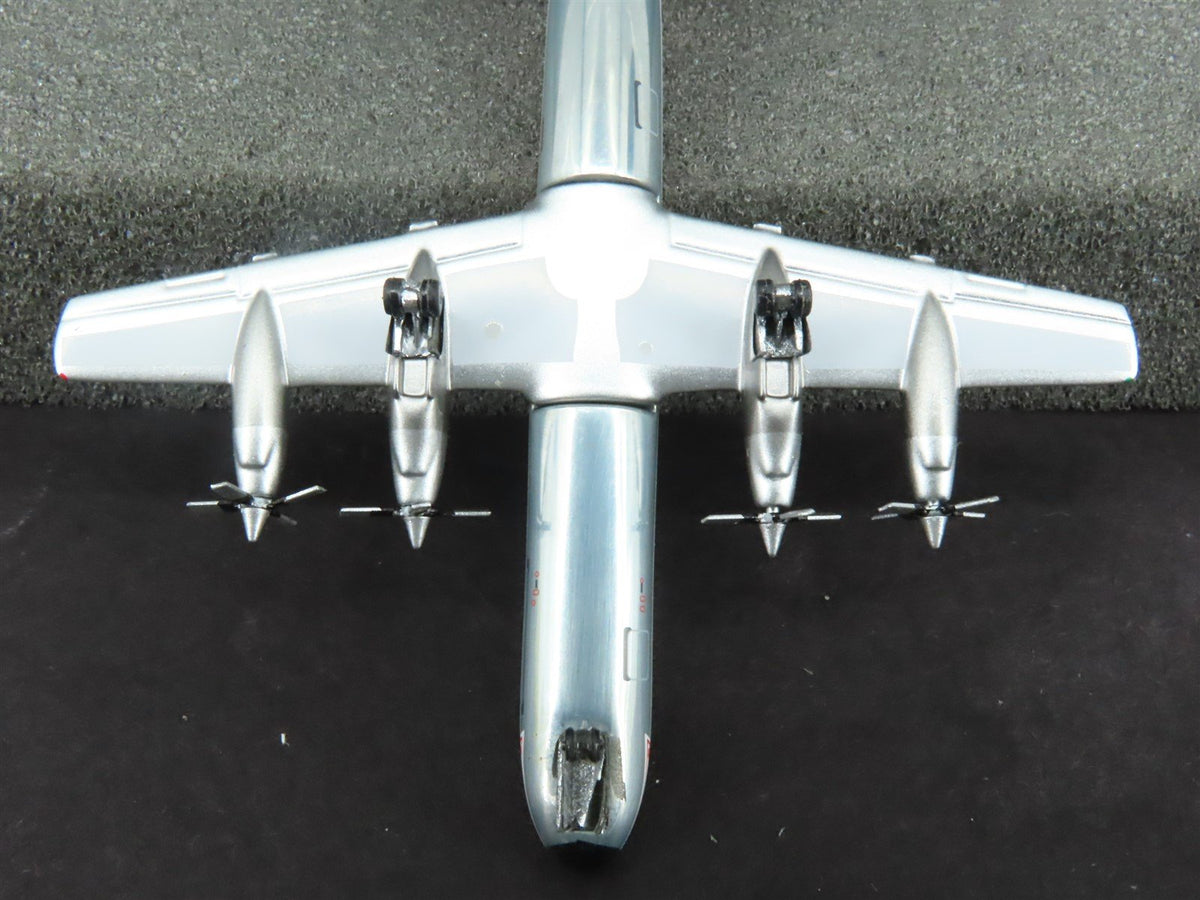 1:400 Aero Classics Die-Cast Western Airlines Lockheed Electra L-188 Airliner