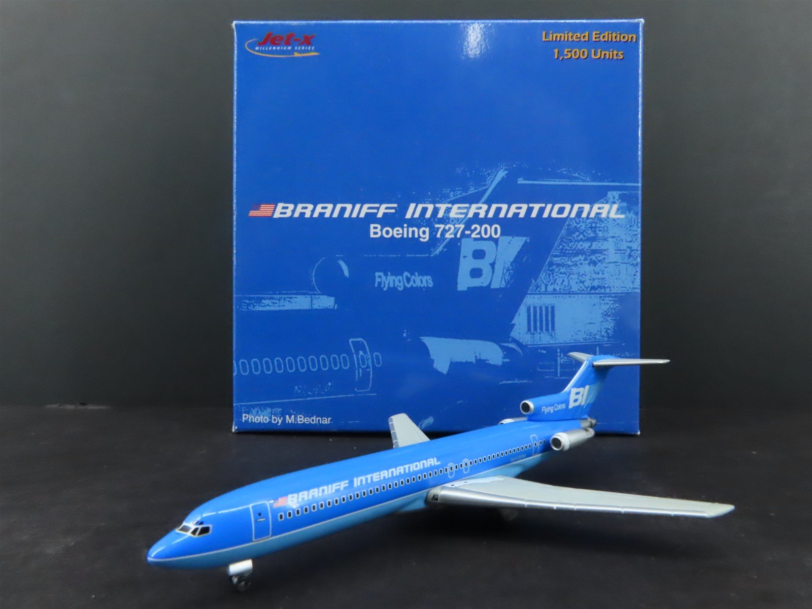 1:400 Dragon Wings JetX JX030 Die-Cast Braniff International B727-200 Airliner