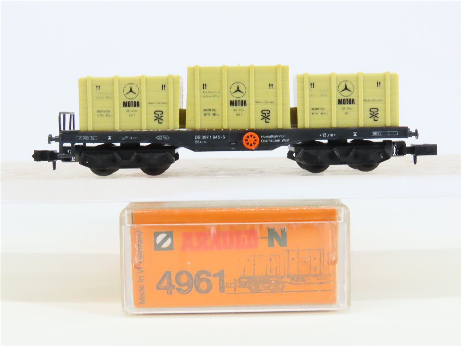 N Scale Arnold 4961 DB German Type SSkms Flat Car #945-5 w/ Mercedes-Benz Crates