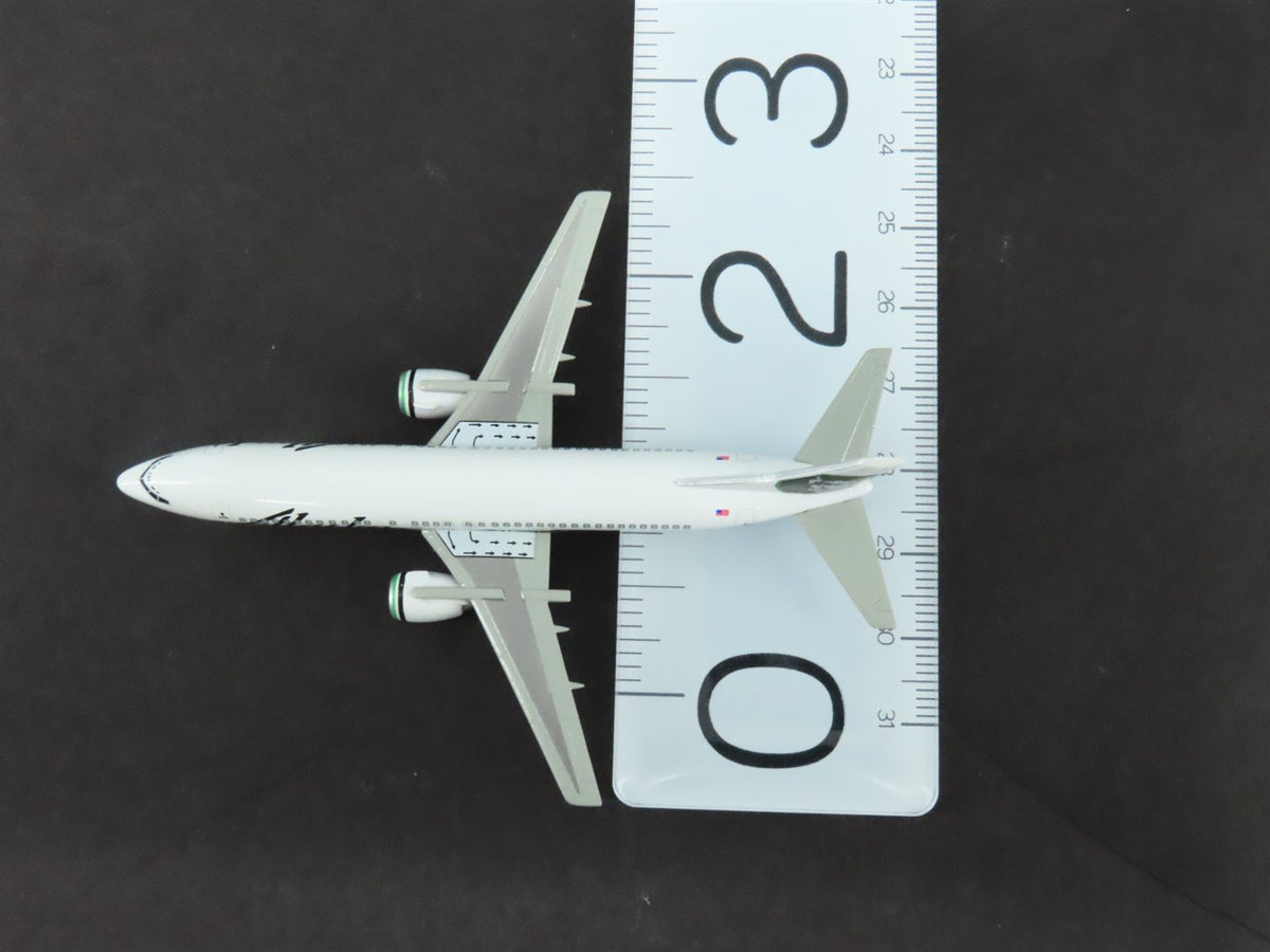 1:400 Dragon Wings Premiere 55167 Die-Cast Alaska Airlines B737-490 Airliner