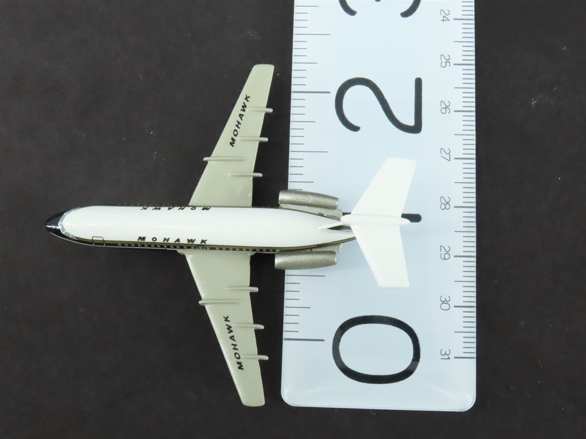 1:400 Scale Aero Classics Die-Cast Mohawk British Aircraft Corp BAC-111 Airliner