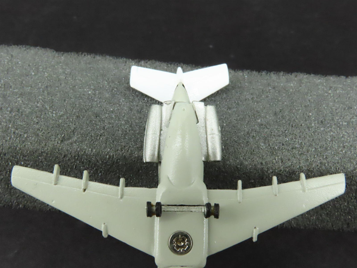 1:400 Scale Aero Classics Die-Cast Mohawk British Aircraft Corp BAC-111 Airliner