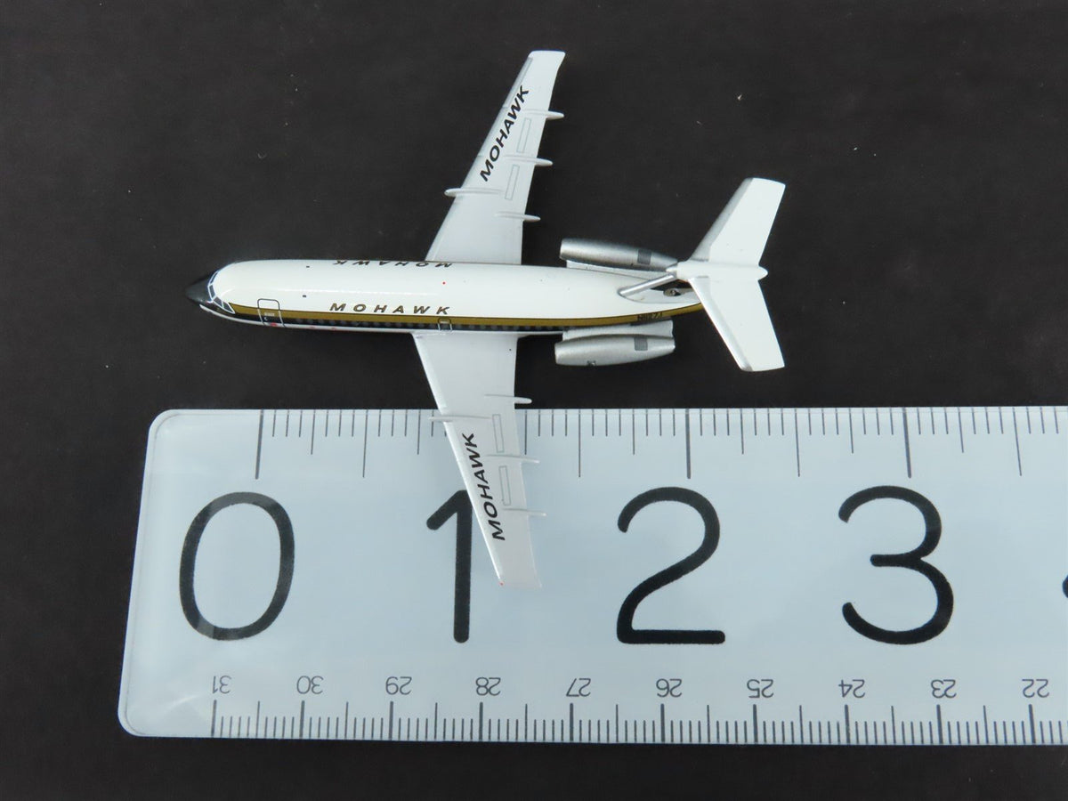 1:400 Scale Aero Classics Die-Cast Mohawk British Aircraft Corp BAC 111 Airliner