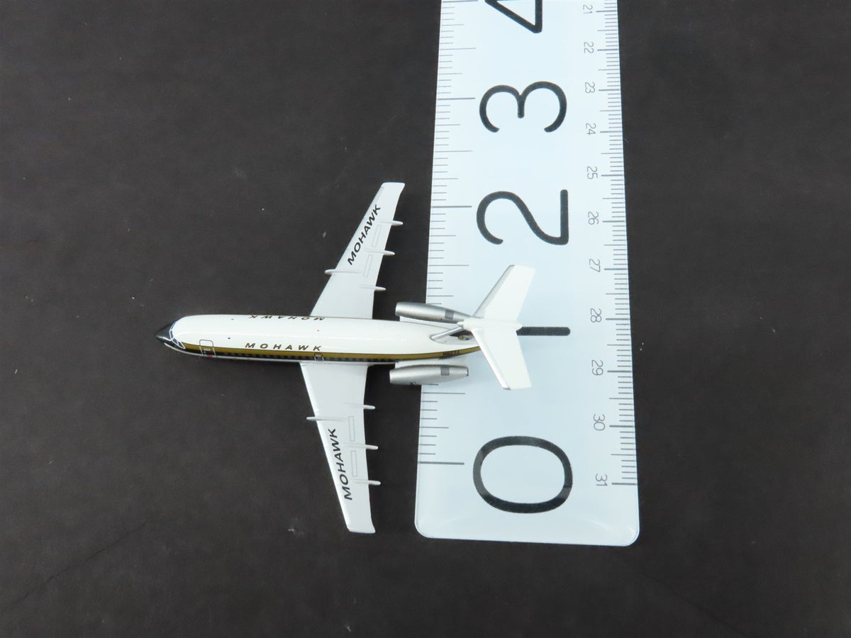 1:400 Scale Aero Classics Die-Cast Mohawk British Aircraft Corp BAC 111 Airliner