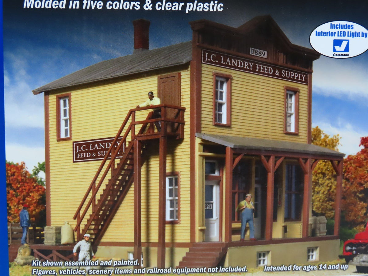 HO Scale Walthers Cornerstone Kit 933-3662 JC Landry Feed &amp; Supply w/ LED Light