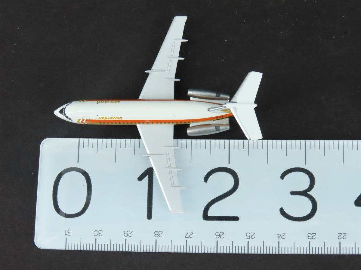 1:400 Scale Aero Classics Die-Cast Mohawk British Aircraft Corp BAC 111 Airliner