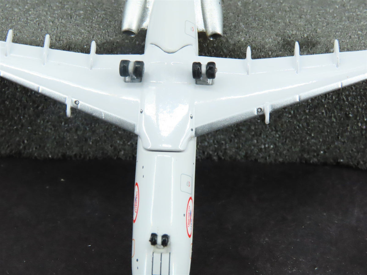 1:400 Scale Aero Classics Die-Cast Mohawk British Aircraft Corp BAC 111 Airliner