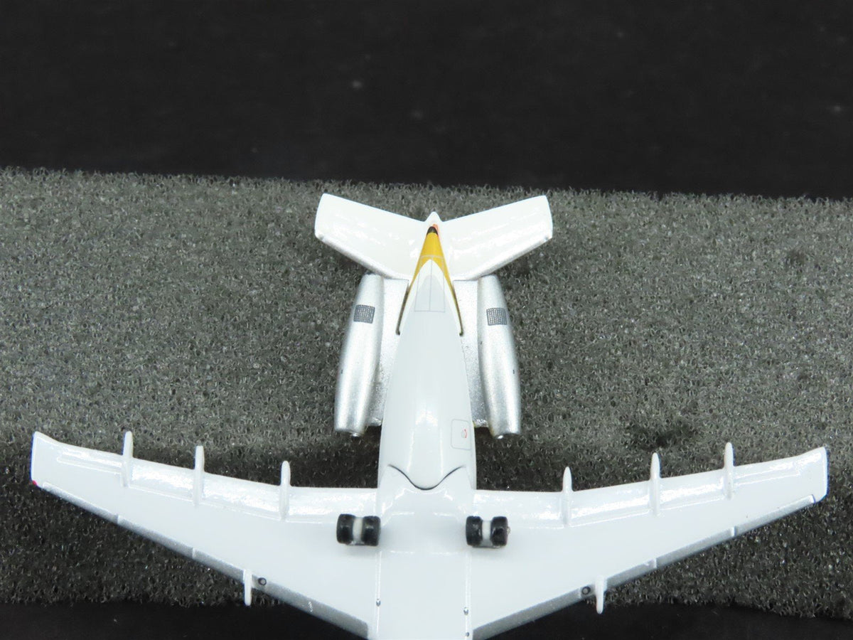 1:400 Scale Aero Classics Die-Cast Mohawk British Aircraft Corp BAC 111 Airliner