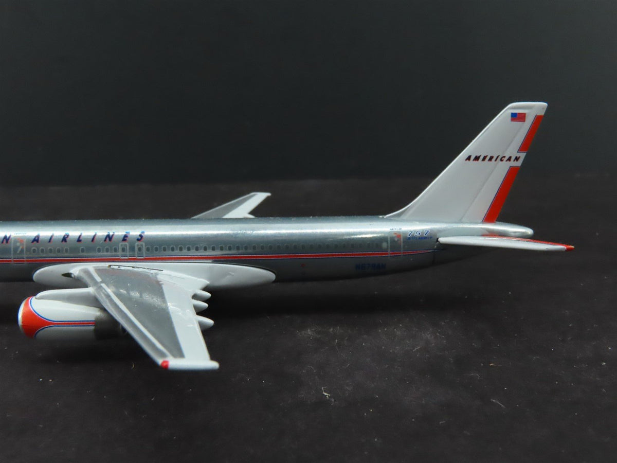 1:400 Gemini Jets GJAAL049 Die-Cast American Airlines Boeing 757-200 Airliner