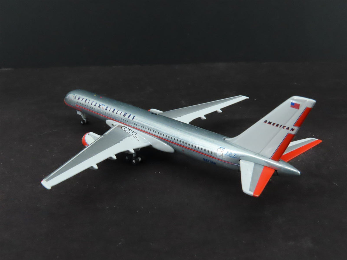 1:400 Gemini Jets GJAAL049 Die-Cast American Airlines Boeing 757-200 Airliner