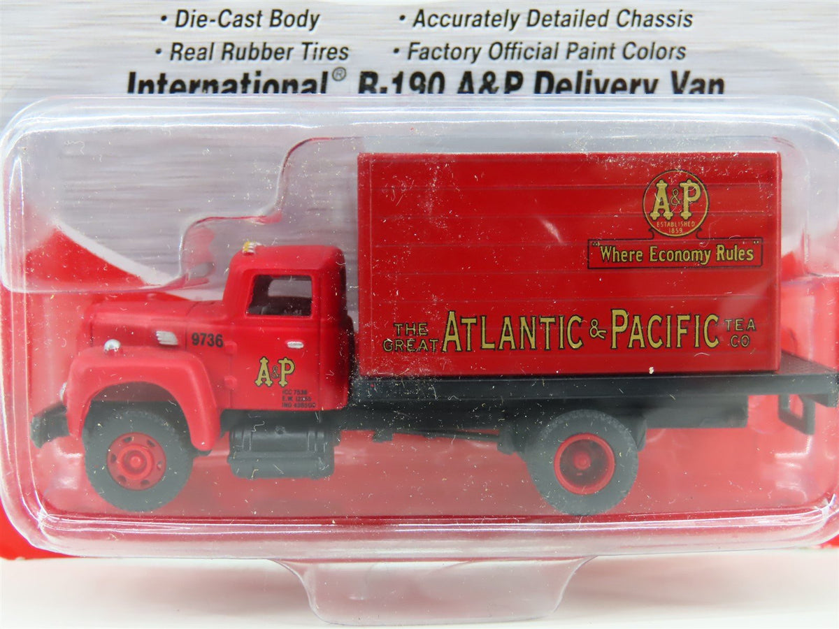 HO Scale CMW Mini Metals 30173 International R-190 A&amp;P Delivery Van