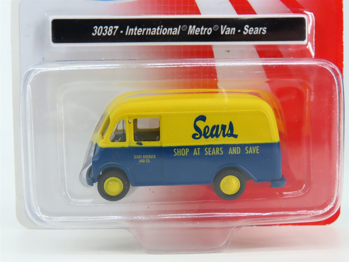 HO Scale Classic Metal Works Mini Metals 30387 International Metro Van - Sears