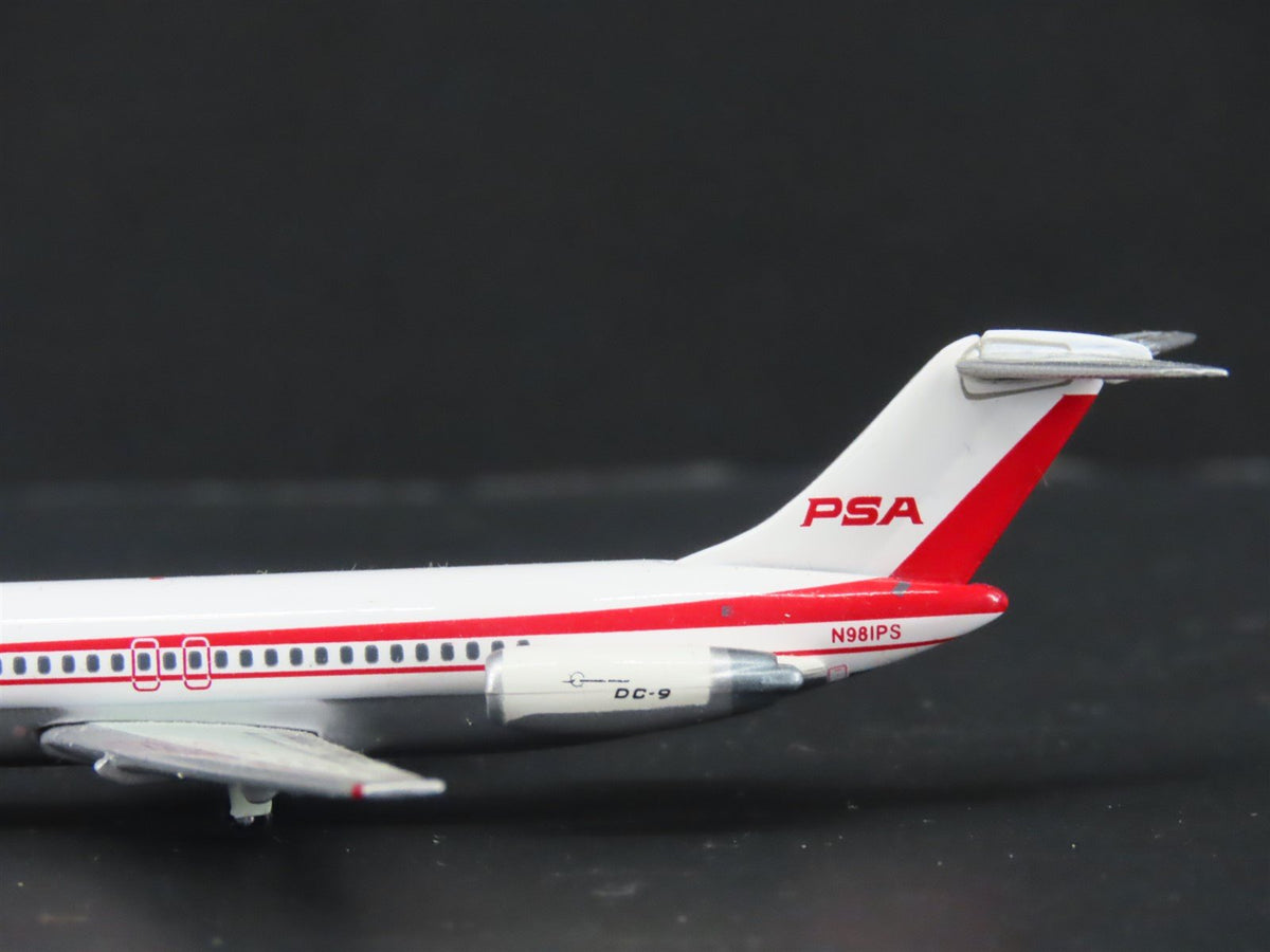 1:400 RetroJets Die-Cast PSA Pacific Southwest Airlines DC-9-32 Airliners 2-Pack