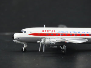 1:400 AustralianClassics Die-Cast Qantas Airways Douglas DC-4 Airliner VH-EDA