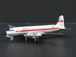 1:400 AustralianClassics Die-Cast Qantas Airways Douglas DC-4 Airliner VH-EDA