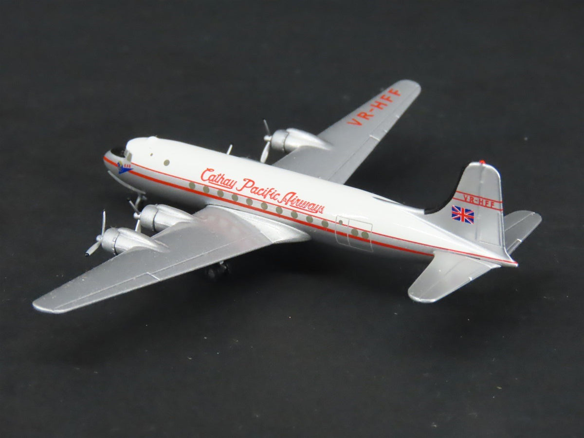 1:400 CXcitement Die-Cast Cathay Pacific Douglas DC-4 Skymaster Airliner VR-HFF