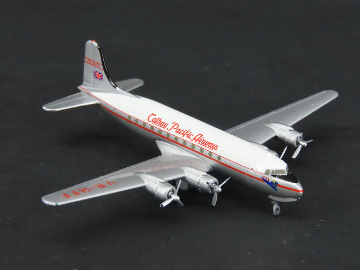 1:400 CXcitement Die-Cast Cathay Pacific Douglas DC-4 Skymaster Airliner VR-HFF