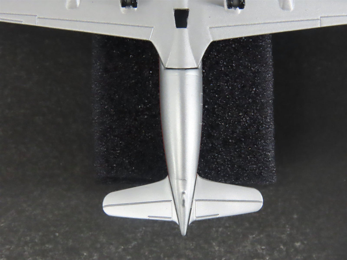 1:400 CXcitement Die-Cast Cathay Pacific Douglas DC-4 Skymaster Airliner VR-HFF