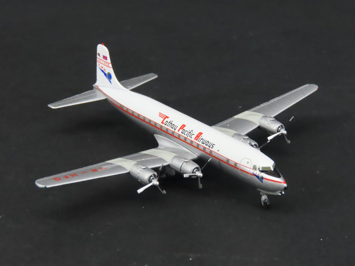 1:400 CXcitement Die-Cast Cathay Pacific Airways Douglas DC-6 Airliner VR-HFG