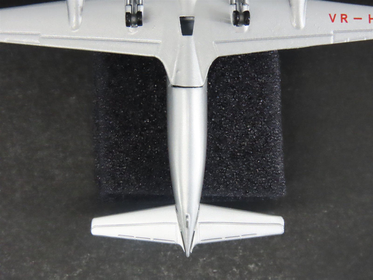 1:400 CXcitement Die-Cast Cathay Pacific Airways Douglas DC-6 Airliner VR-HFG