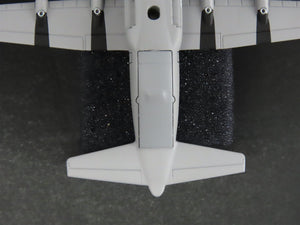 1:400 Dragon Wings 55719 USAF Air Force C-130J Hercules Aircraft 815th Airlift
