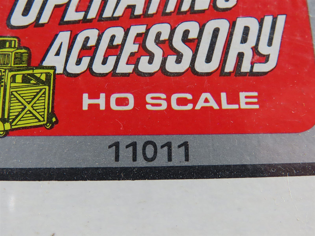 LOT of 4 HO Scale AHM Barrel Loader, Pipe Loader, Unloader &amp; Log Dump Car Kits