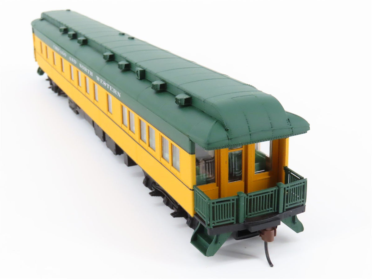 HO Walthers 932-10256 CNW Railroad Pullman Heavyweight Lounge-Obs Passenger