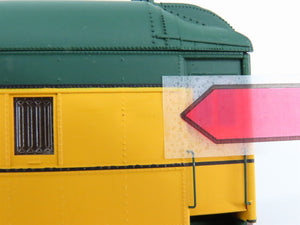 HO Walthers 932-10256 CNW Railroad Pullman Heavyweight Lounge-Obs Passenger