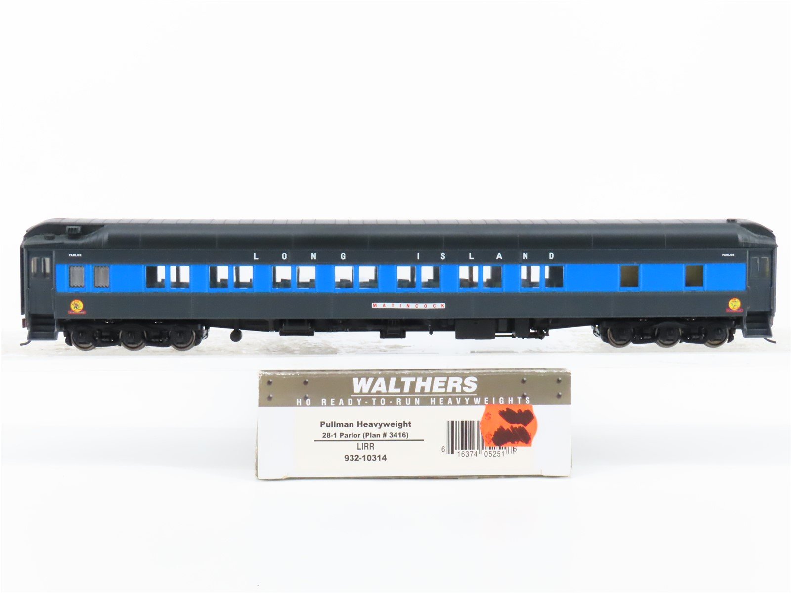 HO Scale Walthers 932-10314 LIRR Heavyweight Parlor Passenger Custom "Matincock"