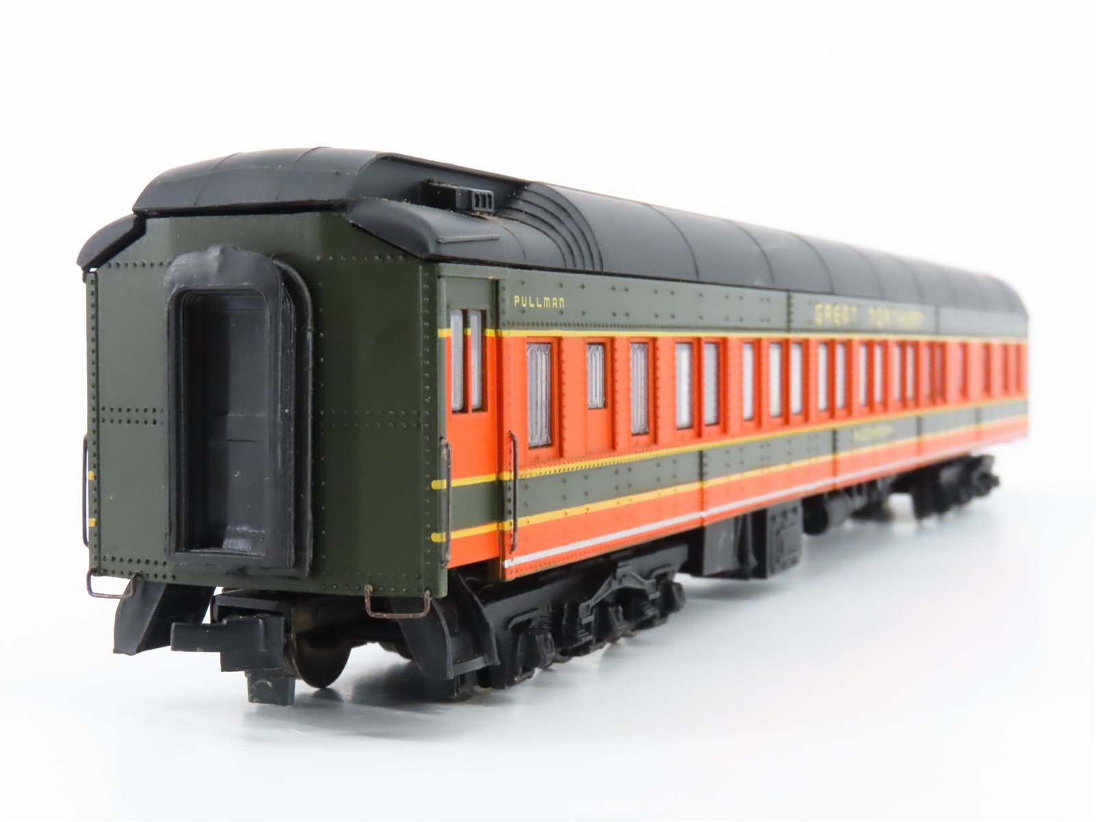 HO Scale Walthers GN Great Northern Pullman Heavyweight Passenger 