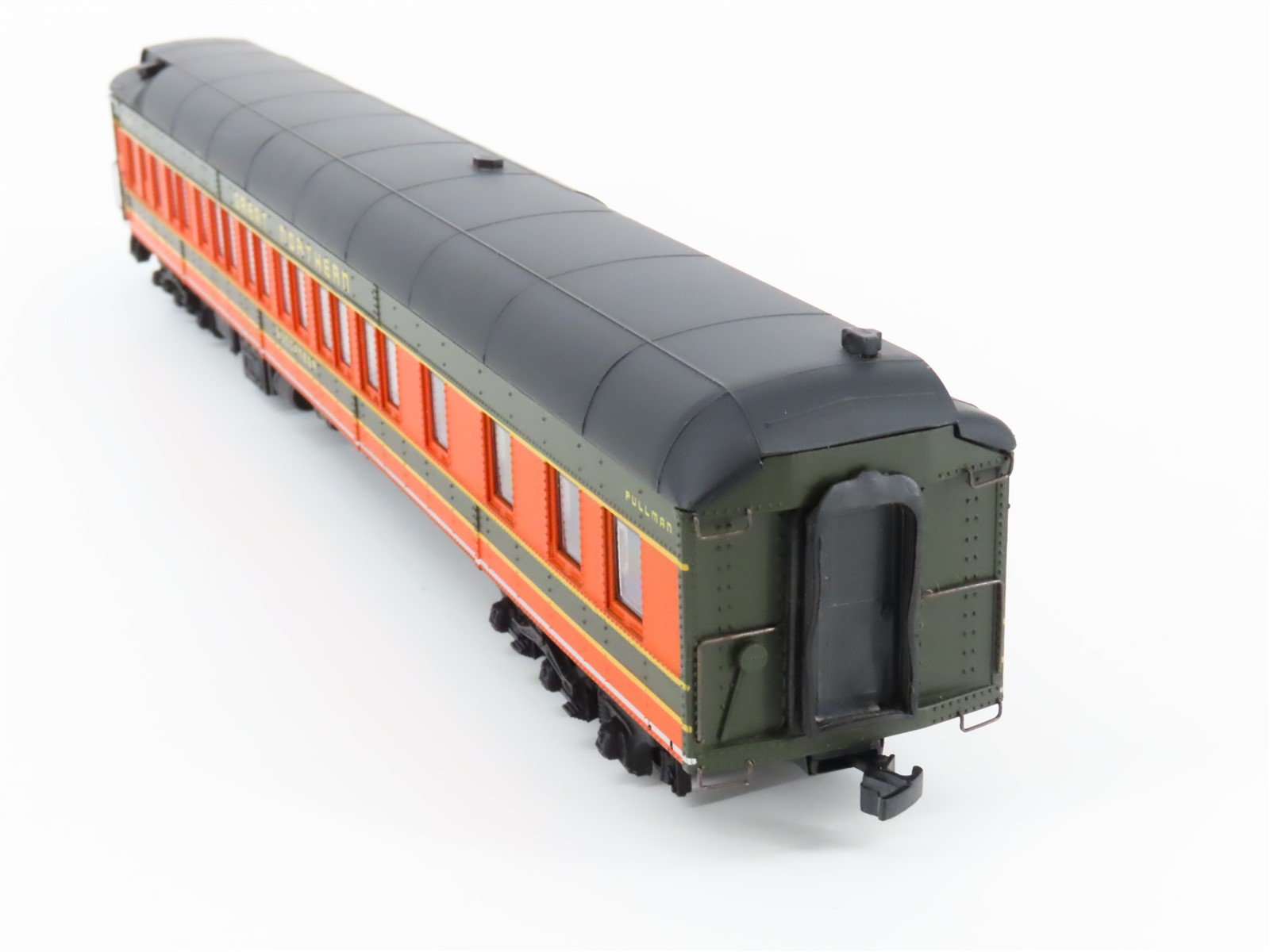 HO Scale Walthers GN Great Northern Pullman Heavyweight Passenger 