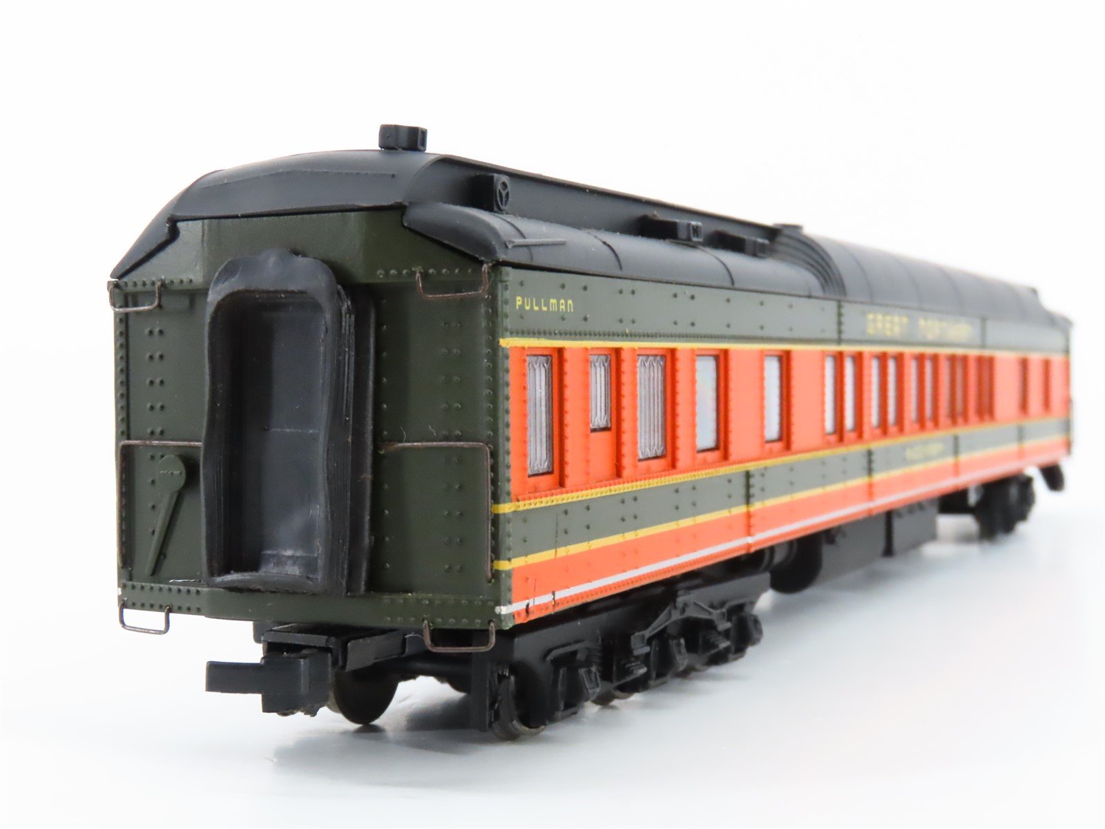 HO Scale Walthers GN Great Northern Pullman Heavyweight Passenger 