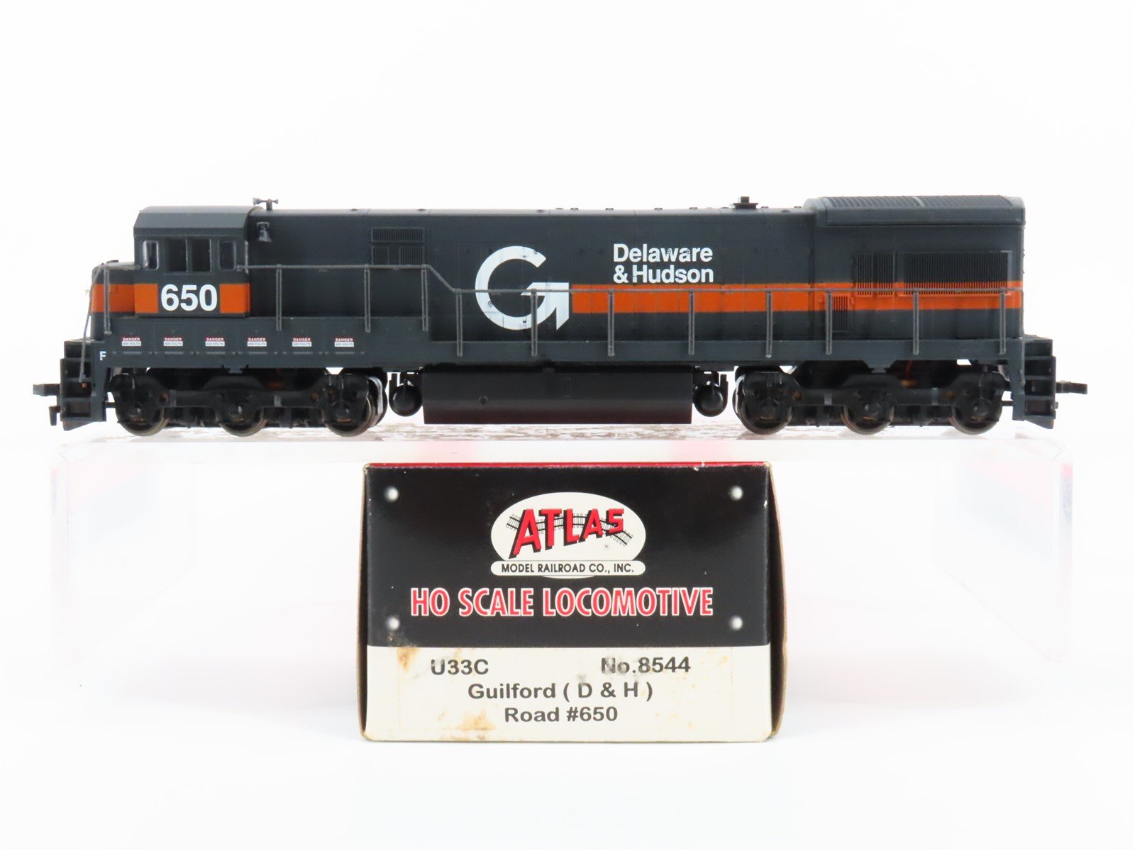 HO Scale Atlas 8554 D&H Guilford Delaware & Hudson U33C Diesel #650 - DCC Ready