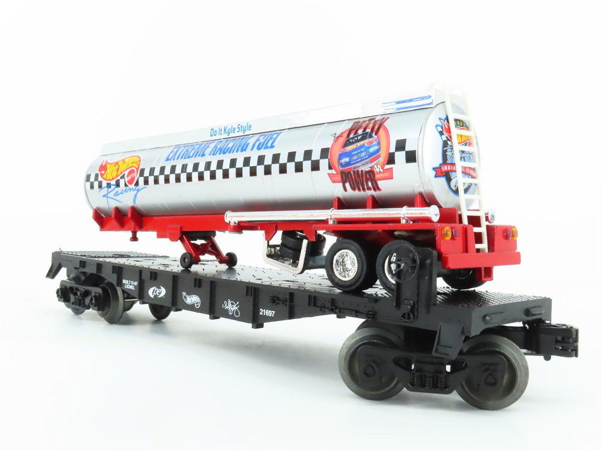 O Gauge 3-Rail Lionel 6-52130 Hot Wheels Flatcar #21697 w/HW Tank Trailer Load
