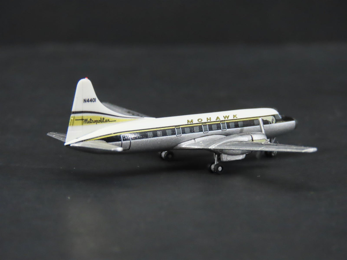 1:500 Herpa Wings 517829 Die-Cast Mohawk Airlines Convair CV-440 Airliner N4401