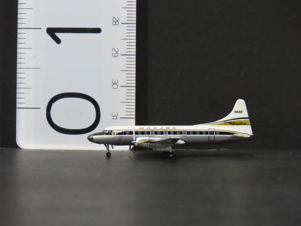 1:500 Herpa Wings 517829 Die-Cast Mohawk Airlines Convair CV-440 Airliner N4401